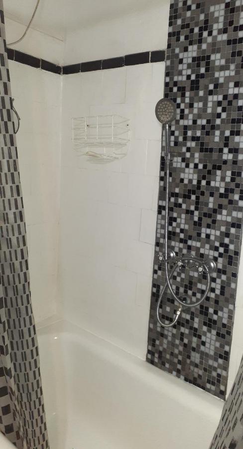 Departamento PB Frente Almagro - B&B