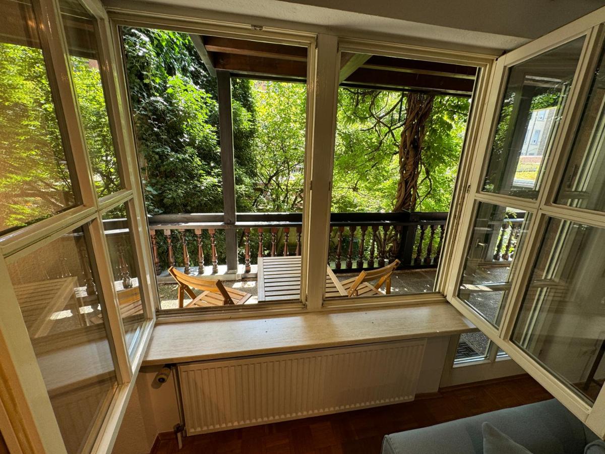 Moderne Loft-Wohnung im Herzen von Karlsruhe 68m2 1 OG - B&B Karlsruhe