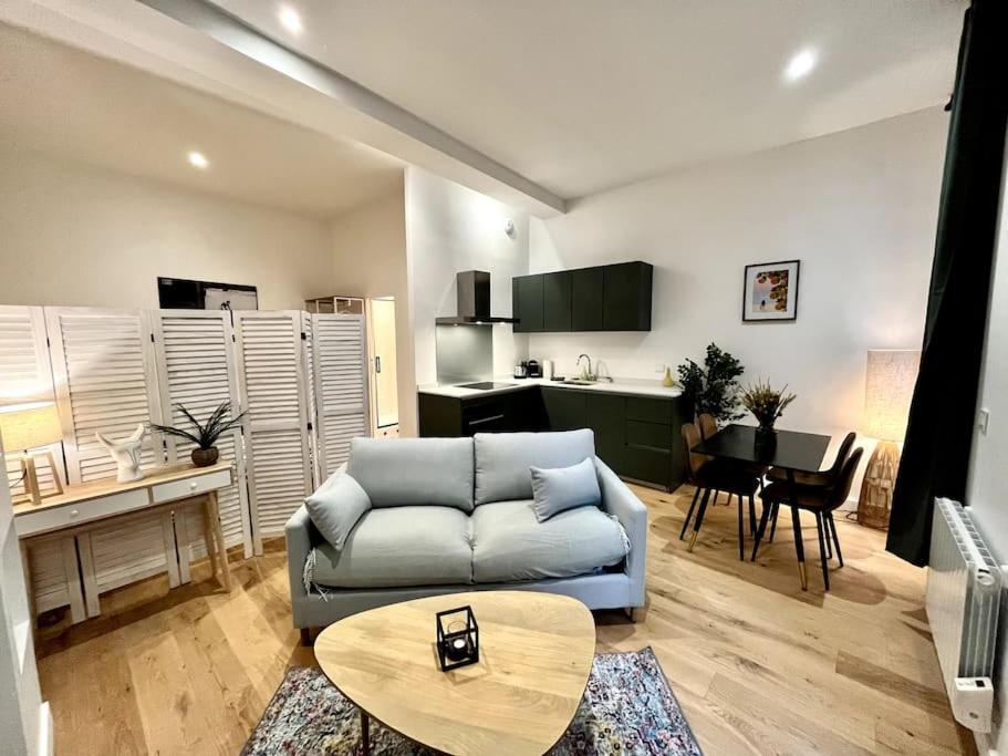 Petit loft en centre historique - B&B