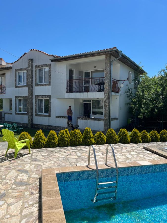Holiday home in Kranevo - B&B