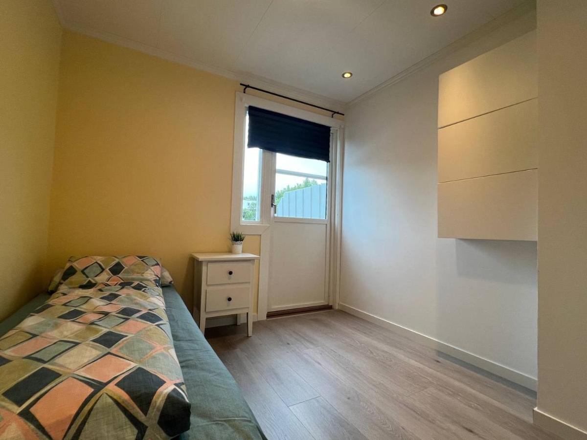 Cozy Urban Single Room - Chambres d’hôtes