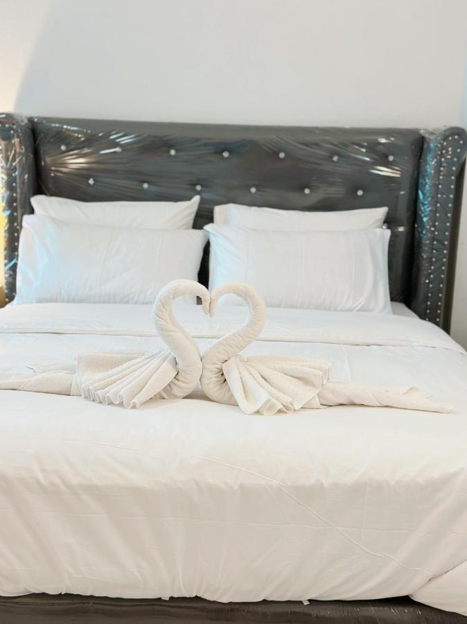 Service Apartment Lampang Room201 ที่พักใกล้กาดกองต้า - B&B