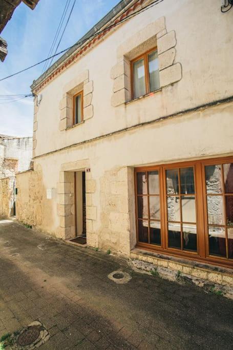 "Charmante maison de ville" au coeur de la cité médiévale - Bed and Breakfast