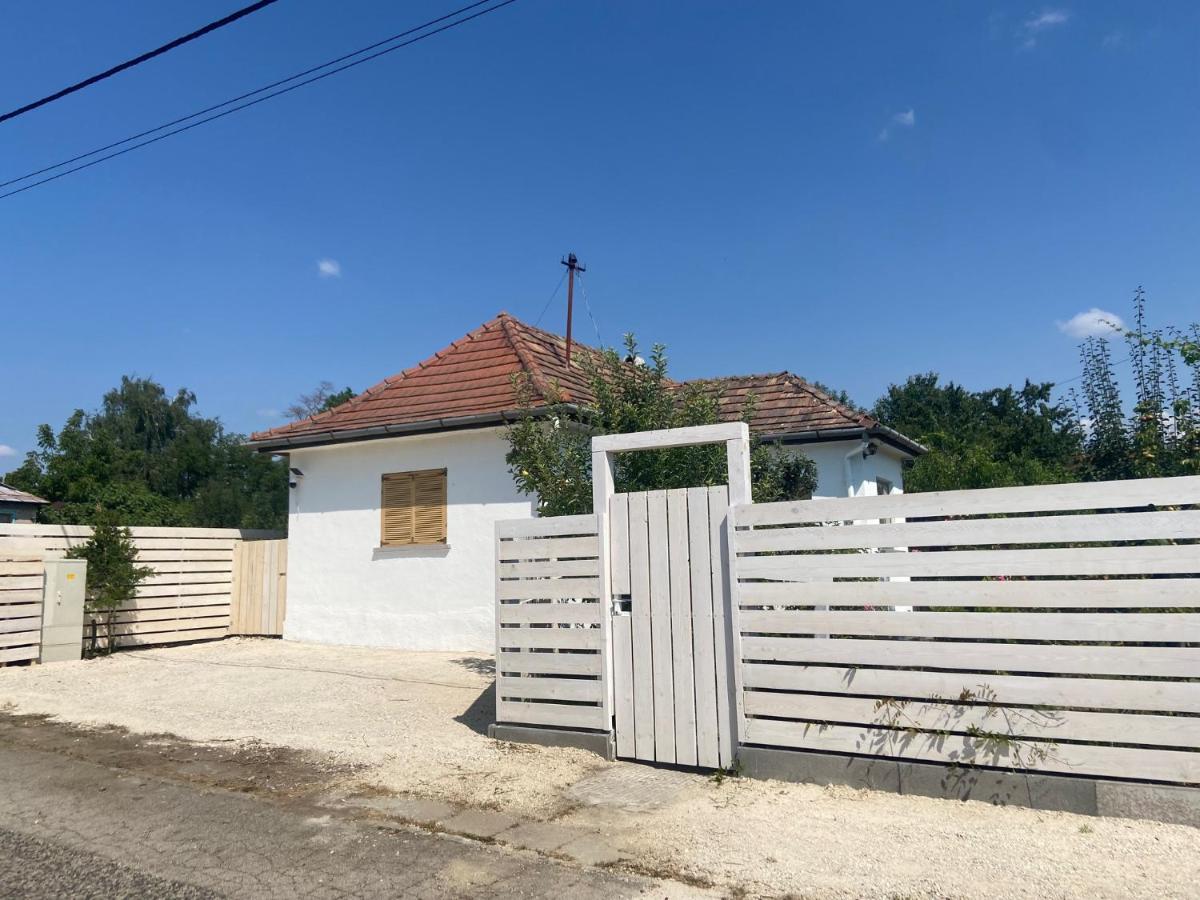 Bánhiday J70 Beach House - Chambres d’hôtes