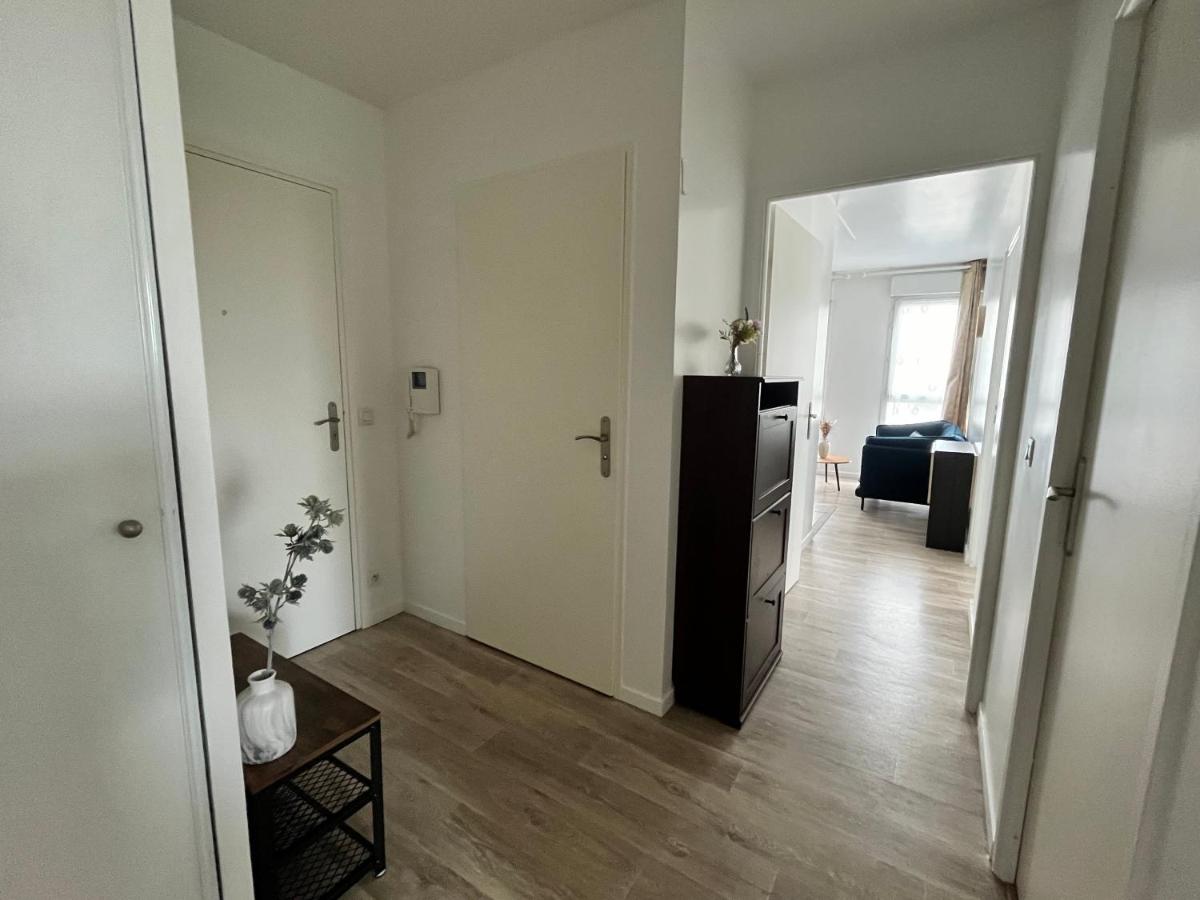 Le VAL HOME - 20min de PARIS et ORLY - Balcon - WIFI - Espace de travail - B&B