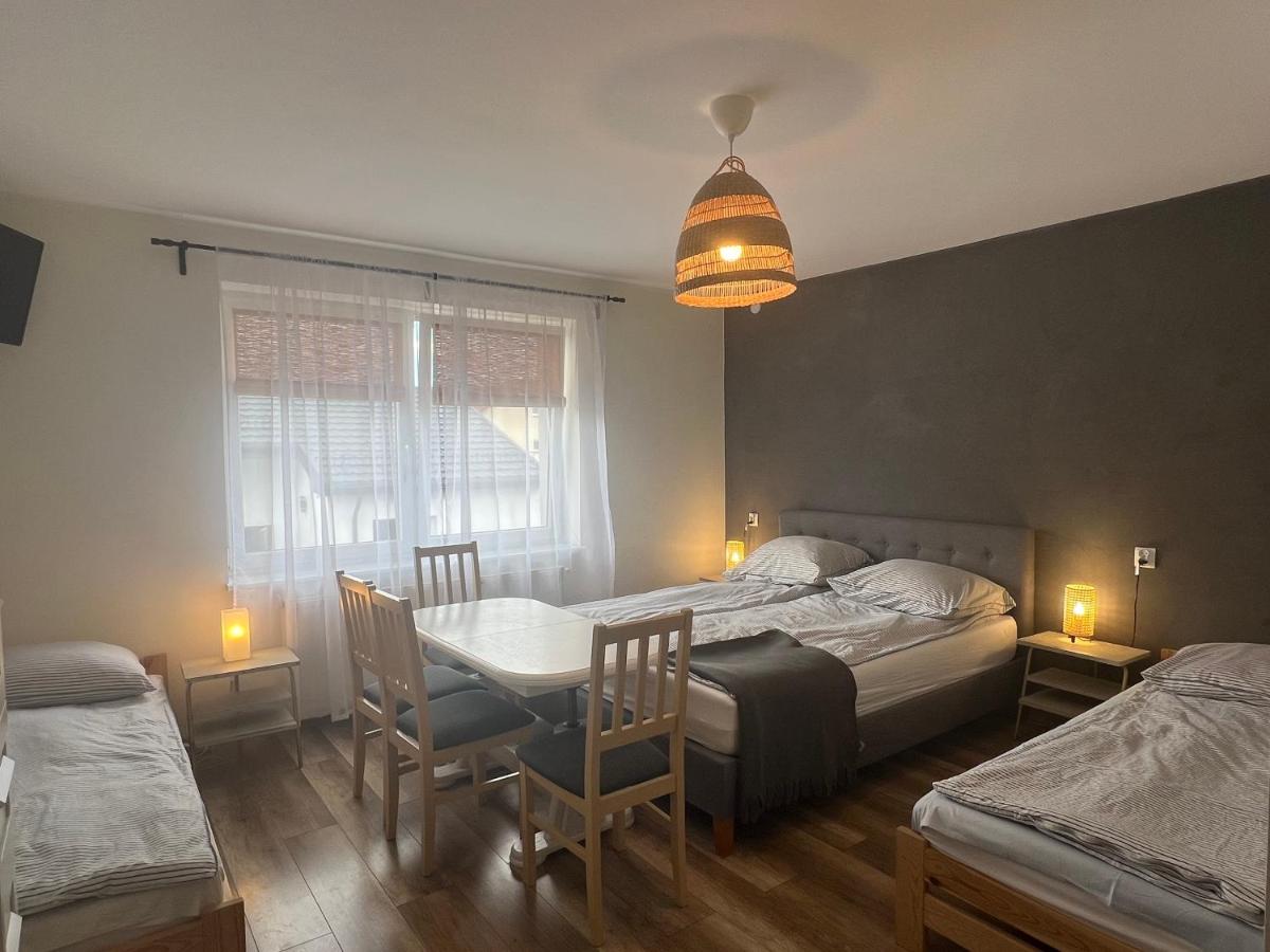 Chambre Quadruple avec Salle de Bains Privative