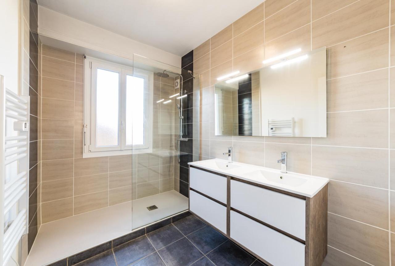 3 chambres, T4 100m2, Free Parking Privé, Lumineux & Spacieux - Ferienwohnung Pau