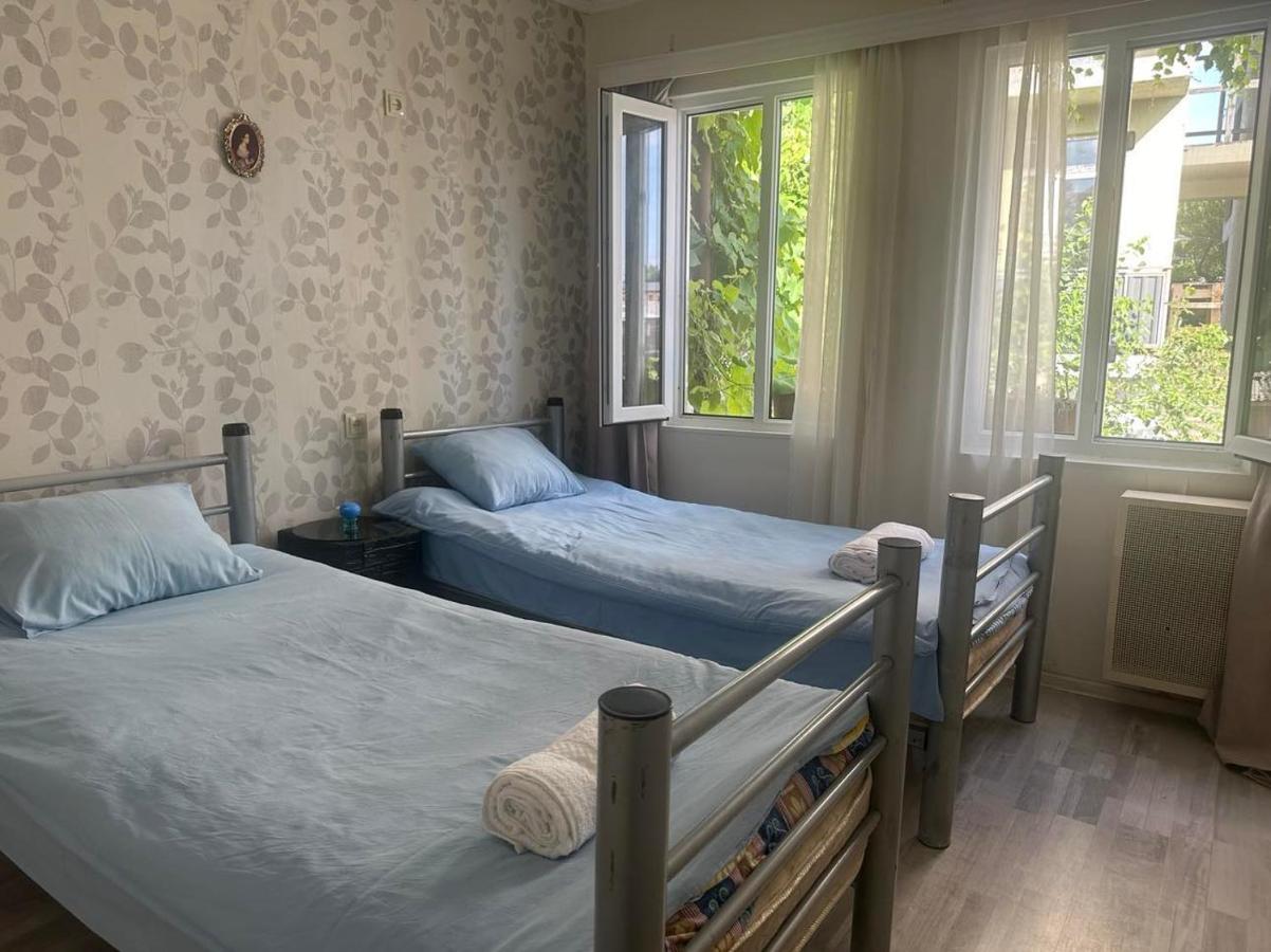 Habitación Estándar con baño compartido - 2 camas