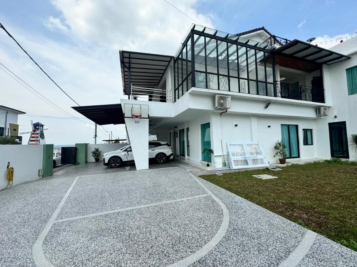 Ipoh Guesthouse by IWH Suites - B&B