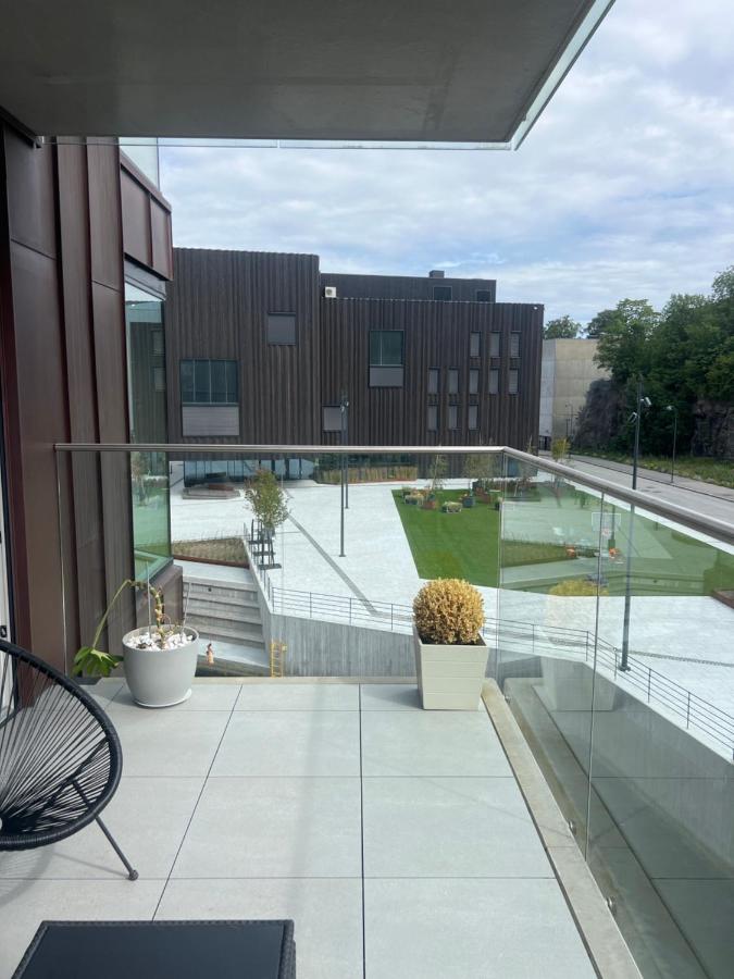Møblert ferieleilighet i det fineste stedet i byen - B&B