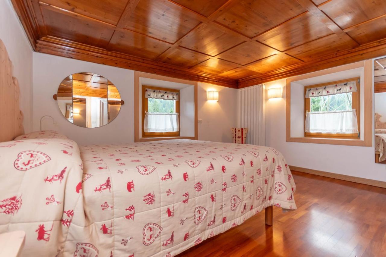 One-Bedroom Apartment with View