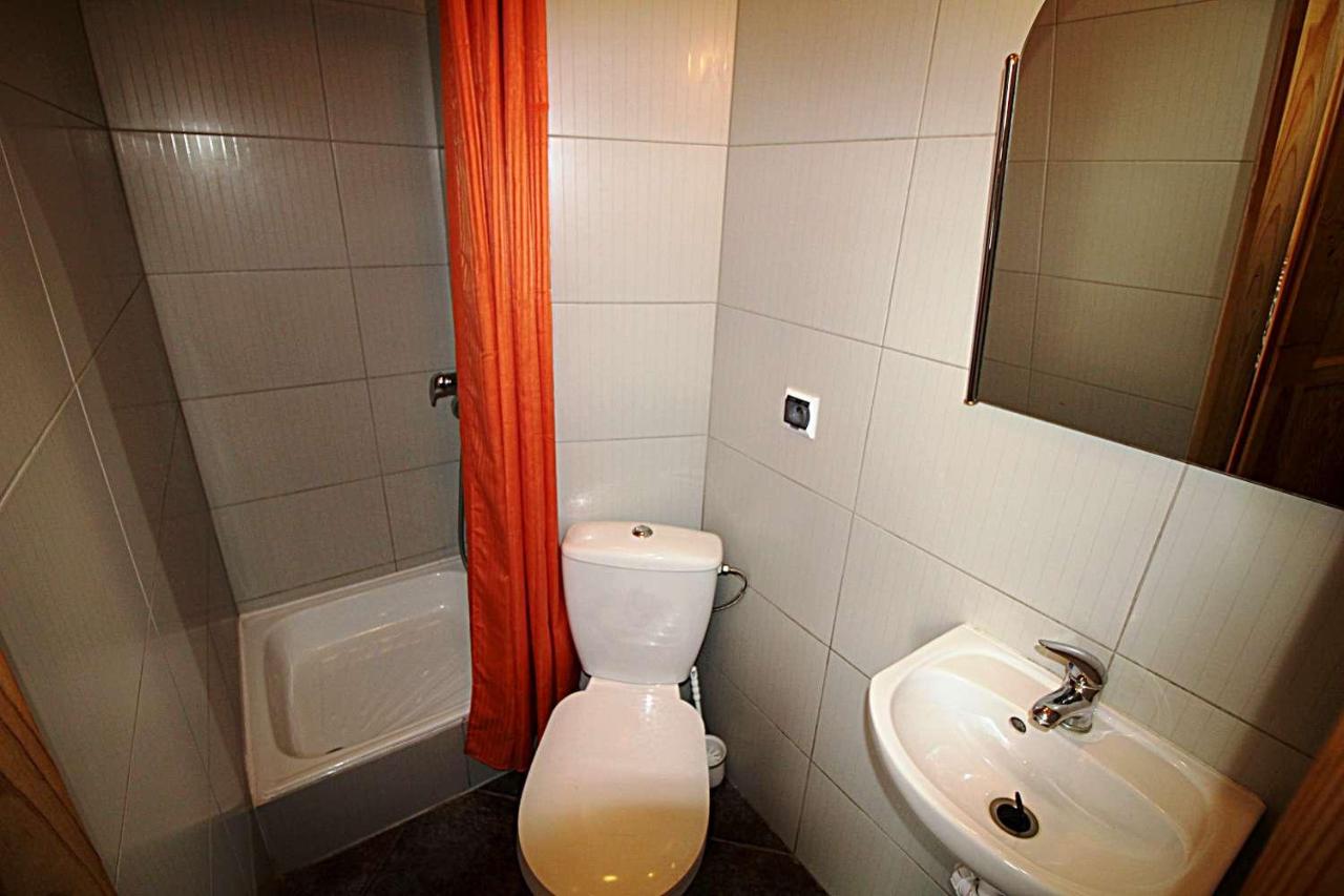 Single Room with Private Bathroom