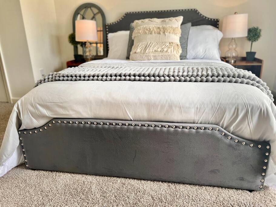 Beautiful & cozy house in Tucker - B&B