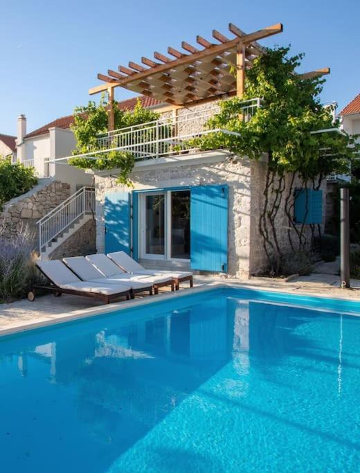 Stone House Kula Milica - B&B