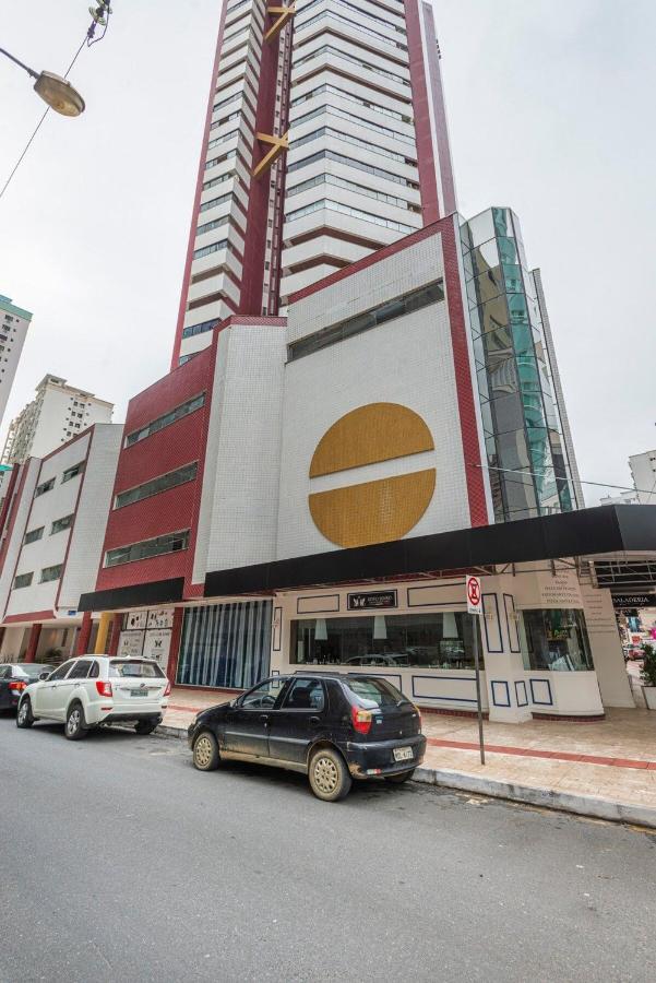 CLTW192- Apê Quadra mar com churrasqueira 2Q+2WC - Chambres d’hôtes Balneário Camboriú