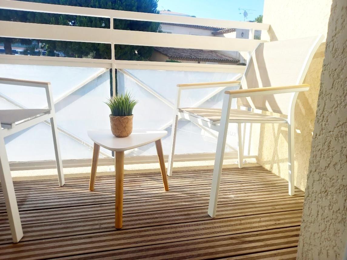 Adorable studio à 200m de la mer , frais , bien équipé et proche des commodités - B&B Cagnes-sur-Mer