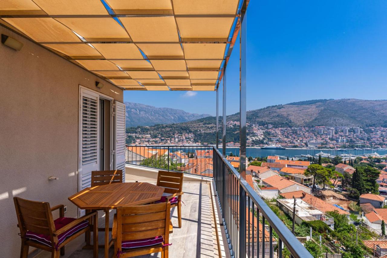 The Panoramic View Penthouse Apartment Sweet Petite - Bed and Breakfast Dubrovnik