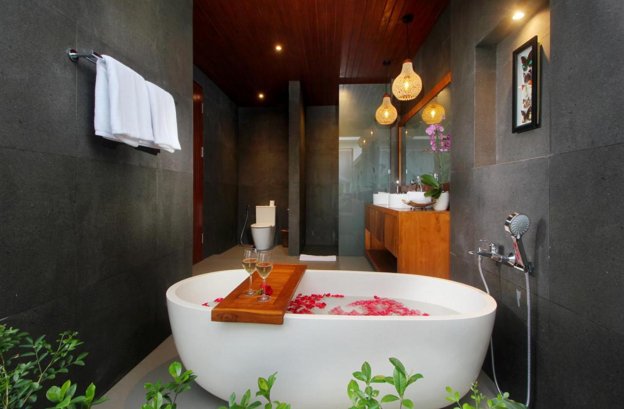One-Bedroom Pool Villa with Free 1x Floating Breakfast