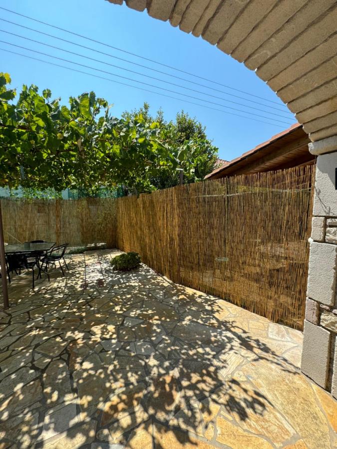 Margarita cottage in Paralia Velikas - Bed and Breakfast Messíni