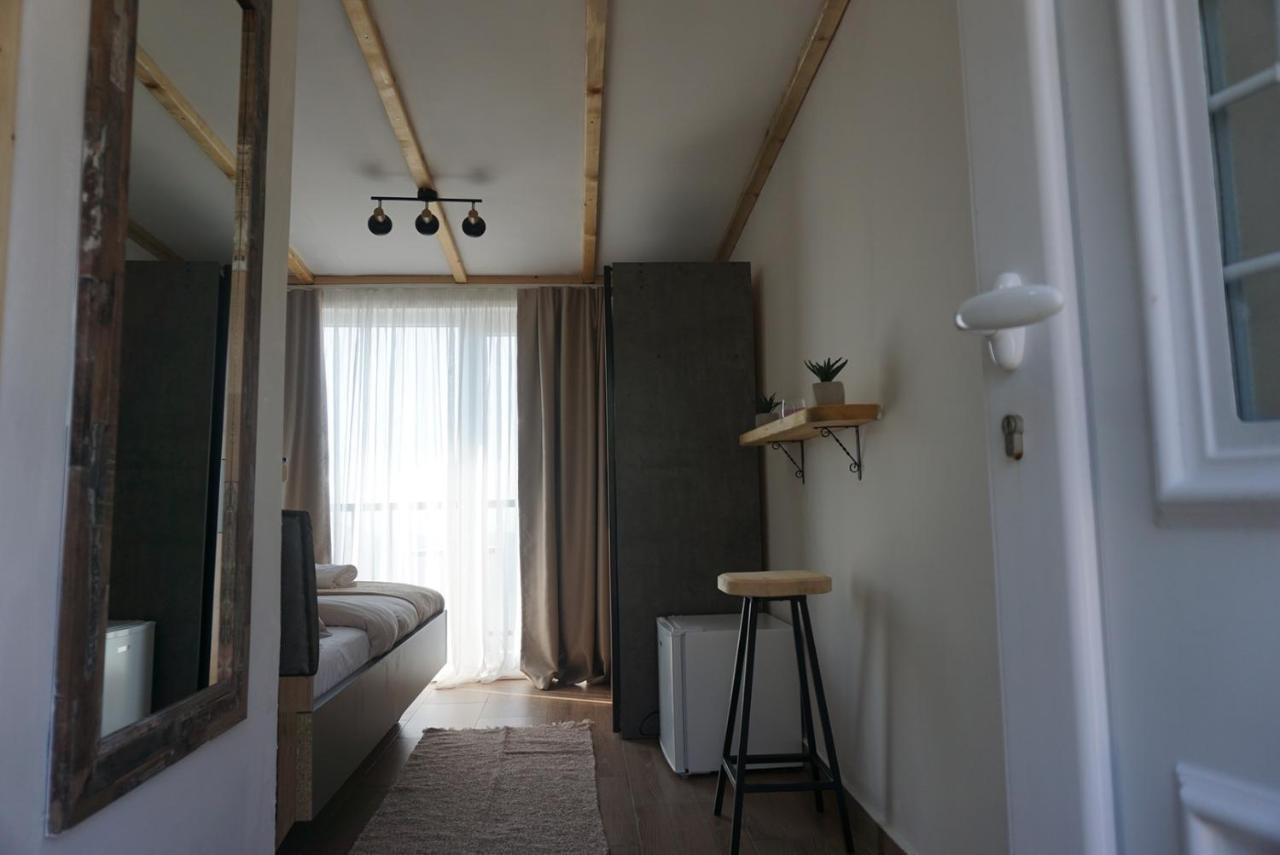 Doppelzimmer mit Balkon und Meerblick