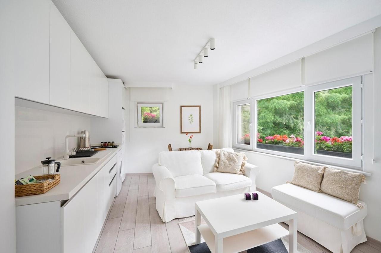 Bright Modern New 1bed1bath Hidden Gem Bebek! #78 - B&B