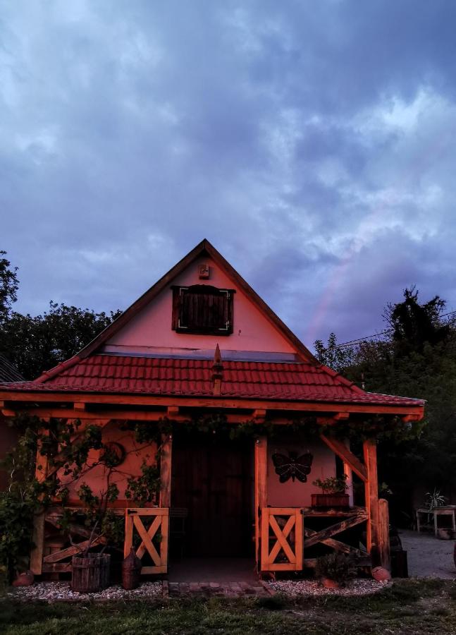 Pillangó Présház - B&B Ipolytölgyes