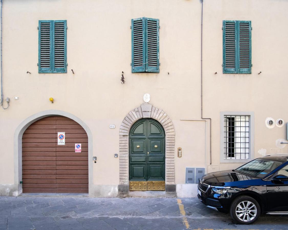 Vue Sur Jardin in Center Town - B&B Lucca