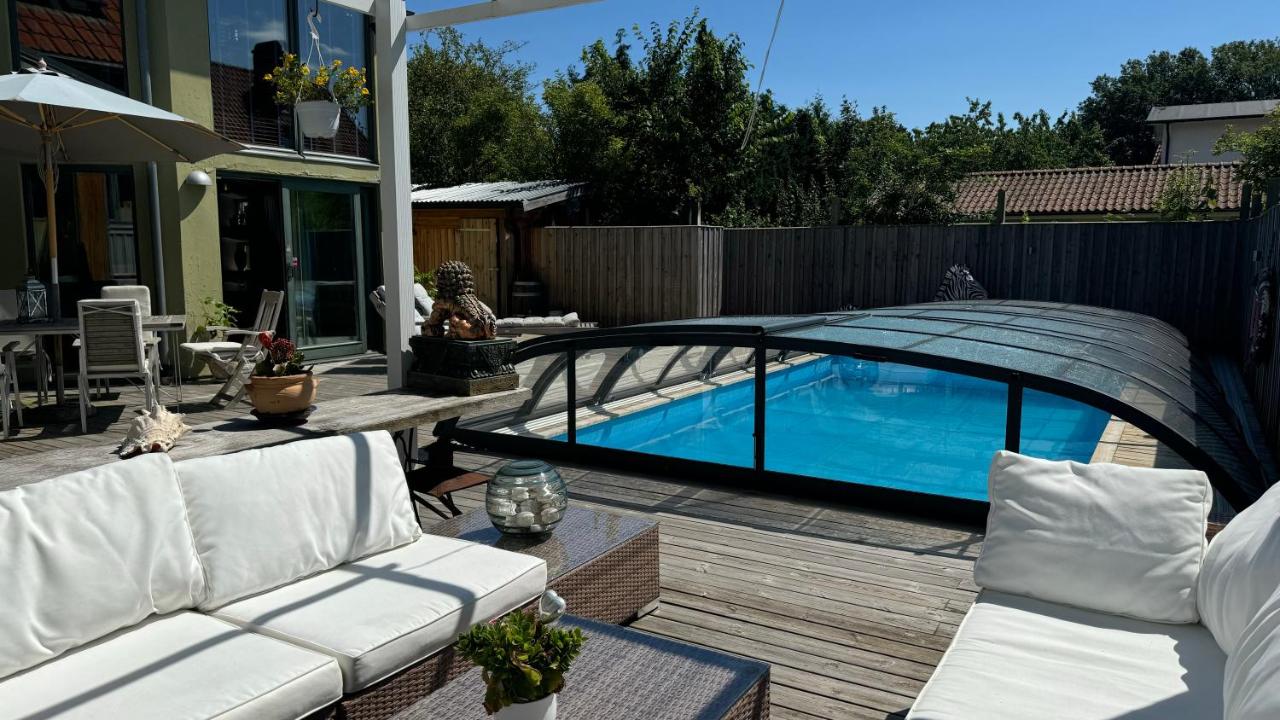 Modernt hus nära stad och strand - Chambres d’hôtes