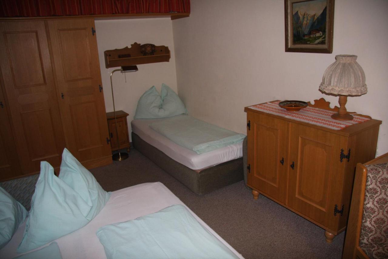 Standard Studio (3 Adults)