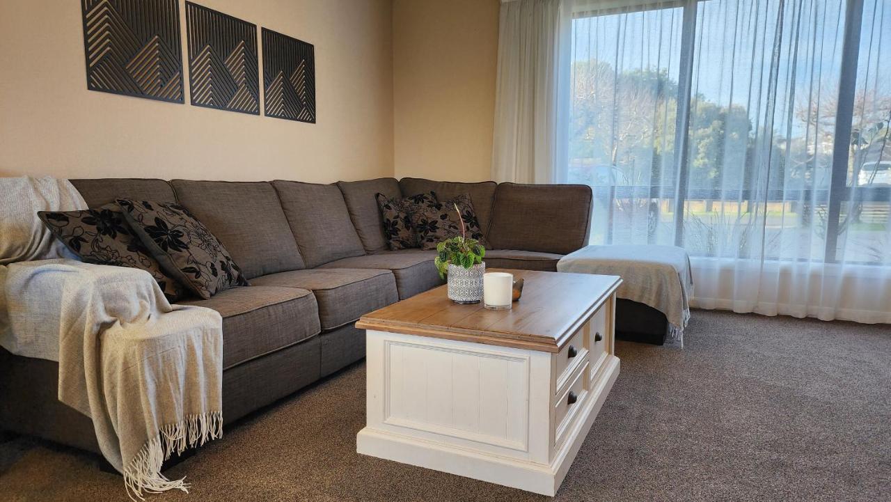 Huntington Honey - B&B Hamilton