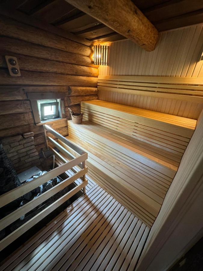 Šnekučių kaimas - B&B Miežonys