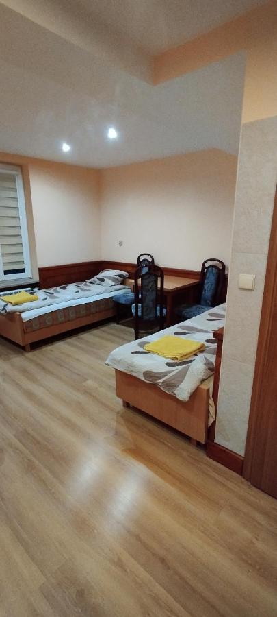 Camera Familiare con Bagno Privato