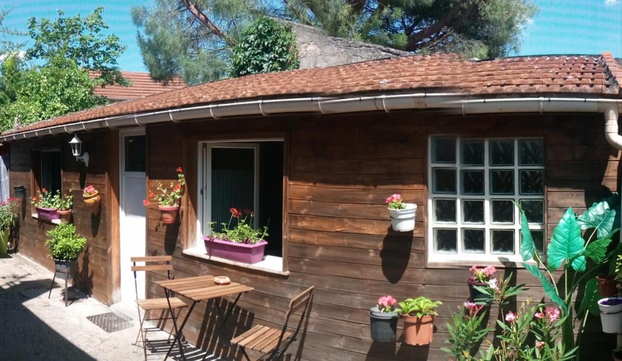 Logement privé dépendance - Ferienwohnung