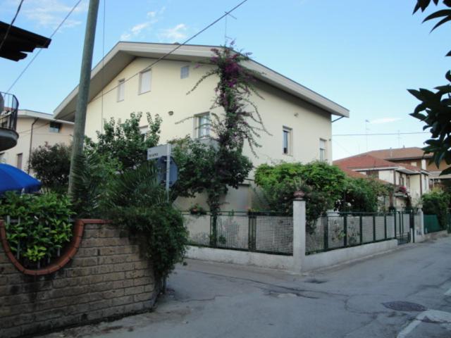 Casa Valentina ANIMALI NON AMMESSI - B&B