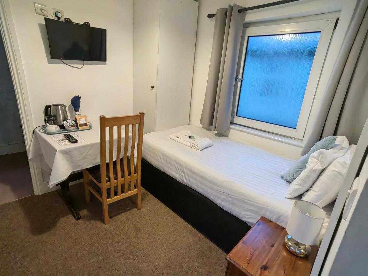 Single Room with Bath