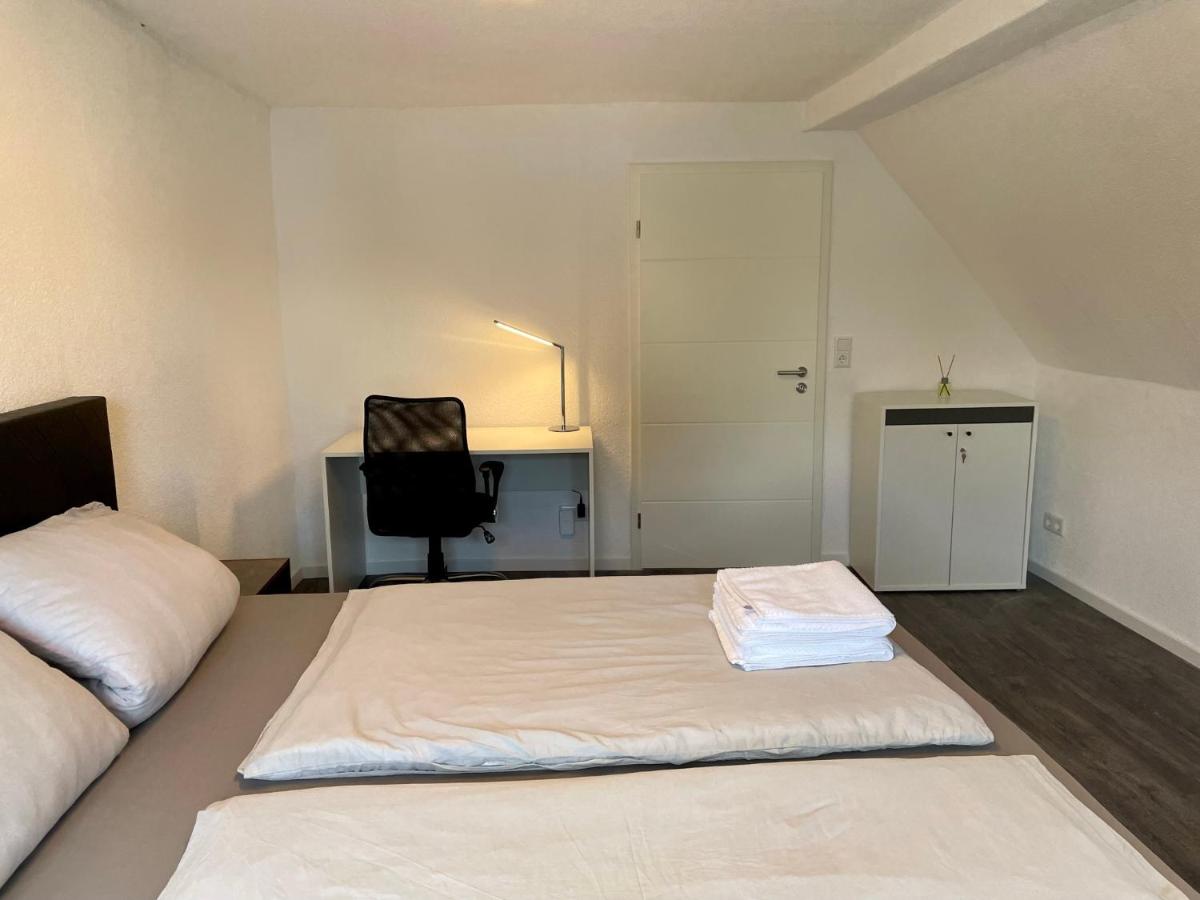 SiYen one with 24h Check-in - B&B Lampertheim