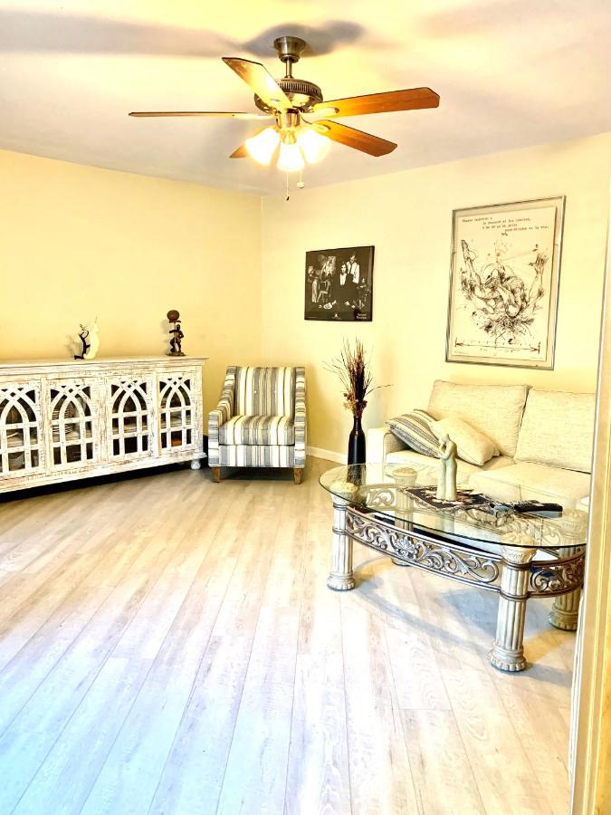 Townhouse with Private Patio - Ferienwohnung North Lauderdale