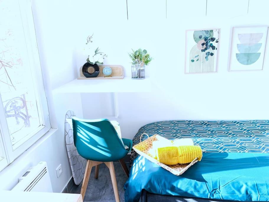 Le Mini Nook - Métro 9 Robespierre Porte de Paris - B&B Bagnolet