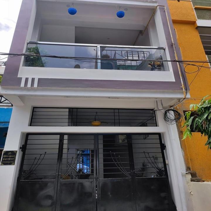 Kunj Villa Homestay - B&B Ujjain