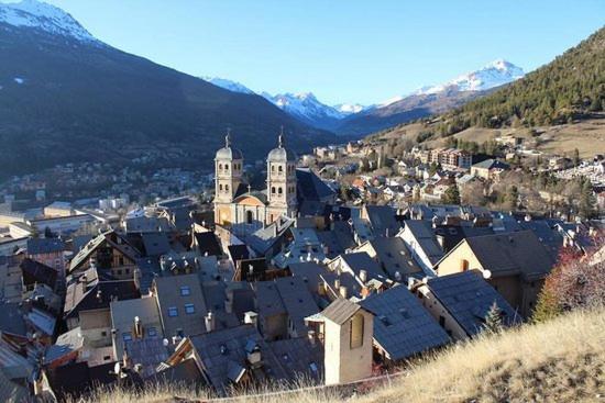 Appartement Coeur de Cité Vauban Briançon 51m2 - B&B