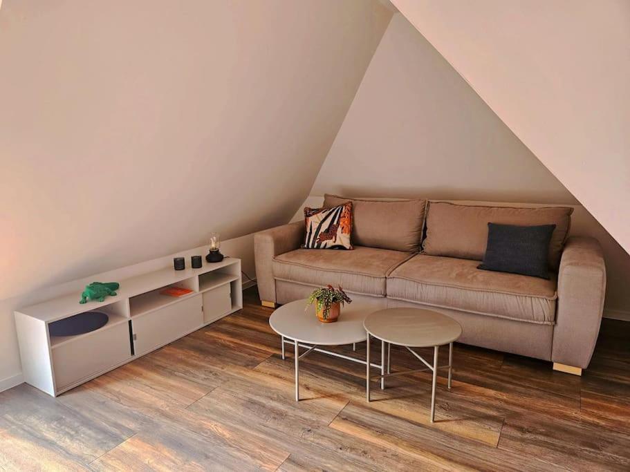 Dachnest mit Terasse & Sauna - B&B Oerlinghausen