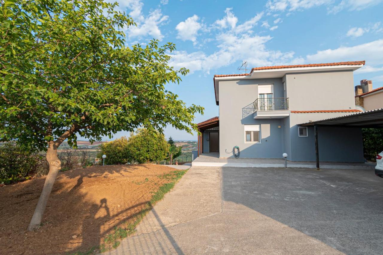 Giota Hill House by RentalsPro - Nea Moudania Halkidiki - Chambres d'hôtes Néa Moudhaniá