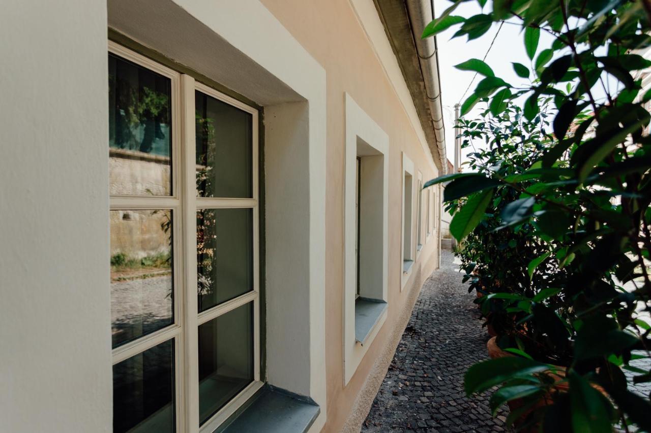 Apartmánový dom BiSou - Trojičné námestie - Chambres d’hôtes Banská Štiavnica