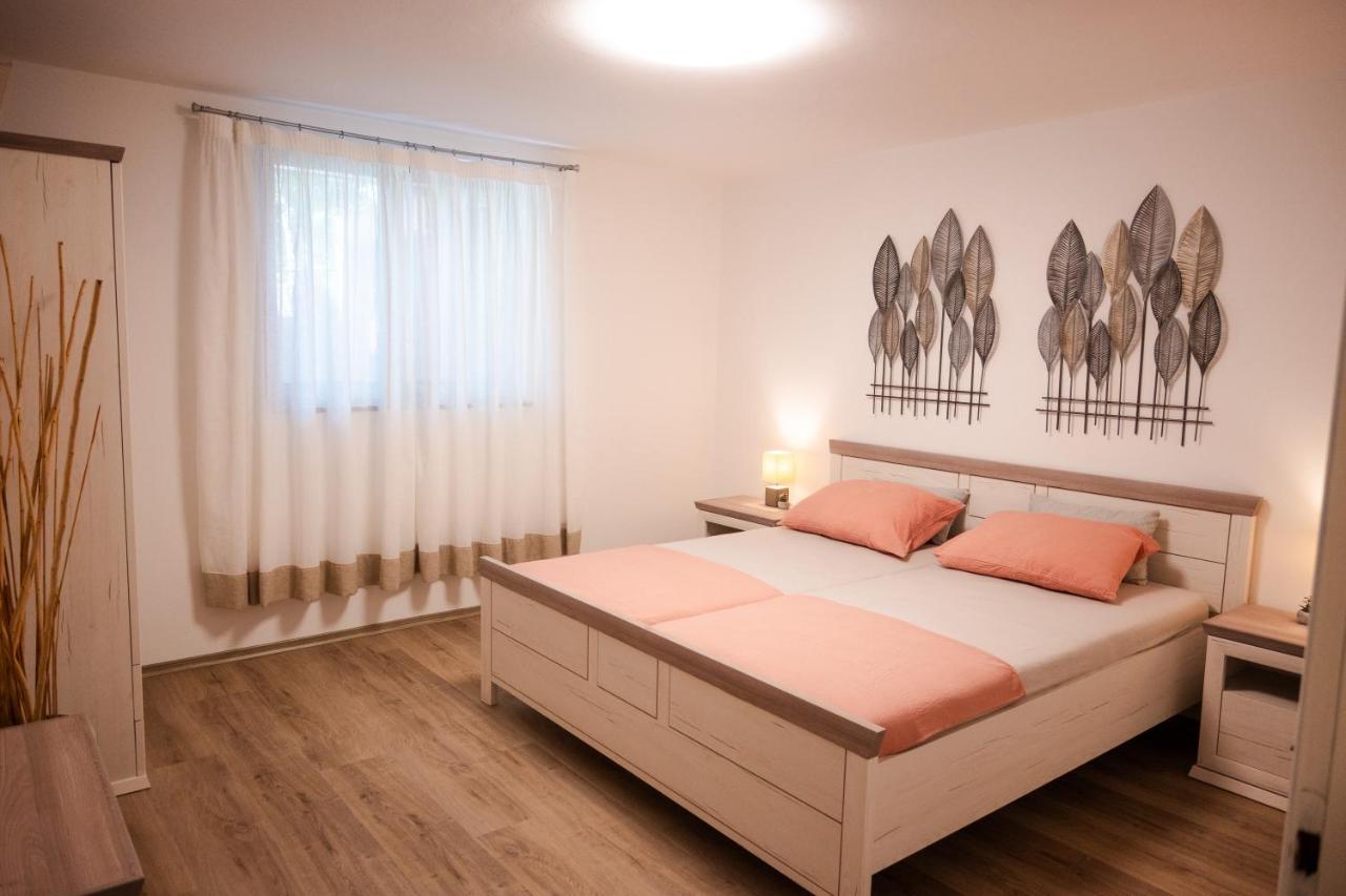 Appartamento con 2 Camere da Letto