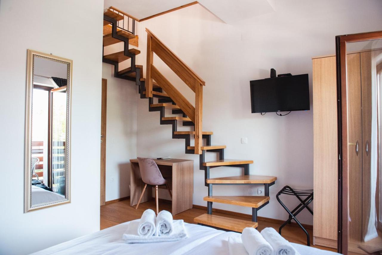 Camera Matrimoniale con Balcone (3 Adulti)