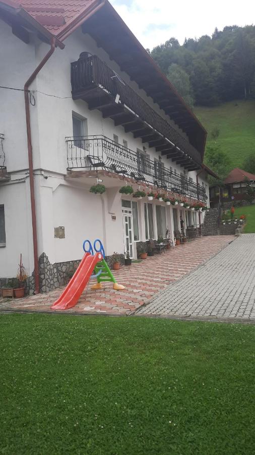 La Coana Mița BRAN - B&B
