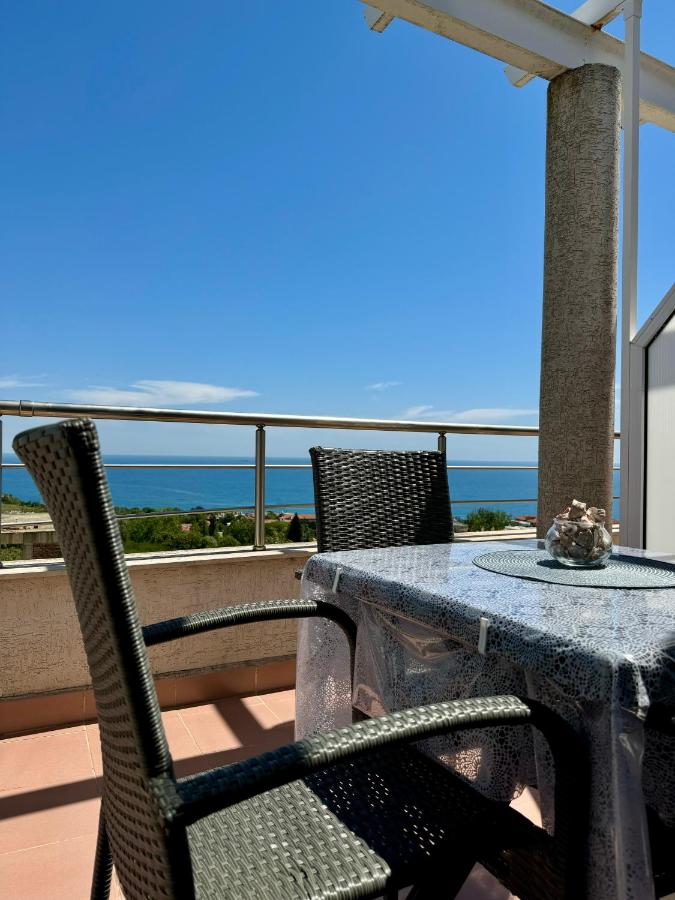 Апартамент на морето ,,Sun Gate” град Бяла - B&B Byala
