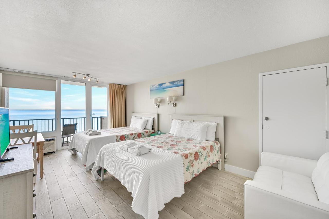 Studio with Sea View
