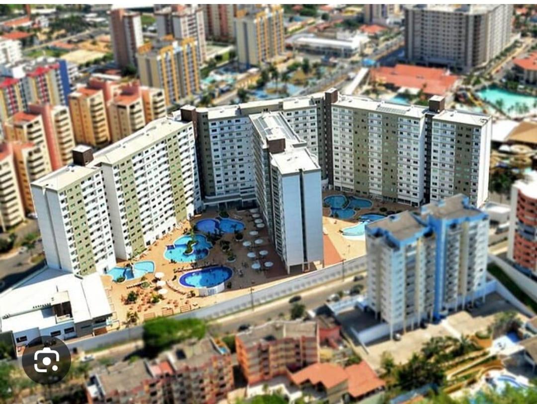 Riviera Apto 443 - B&B Caldas Novas