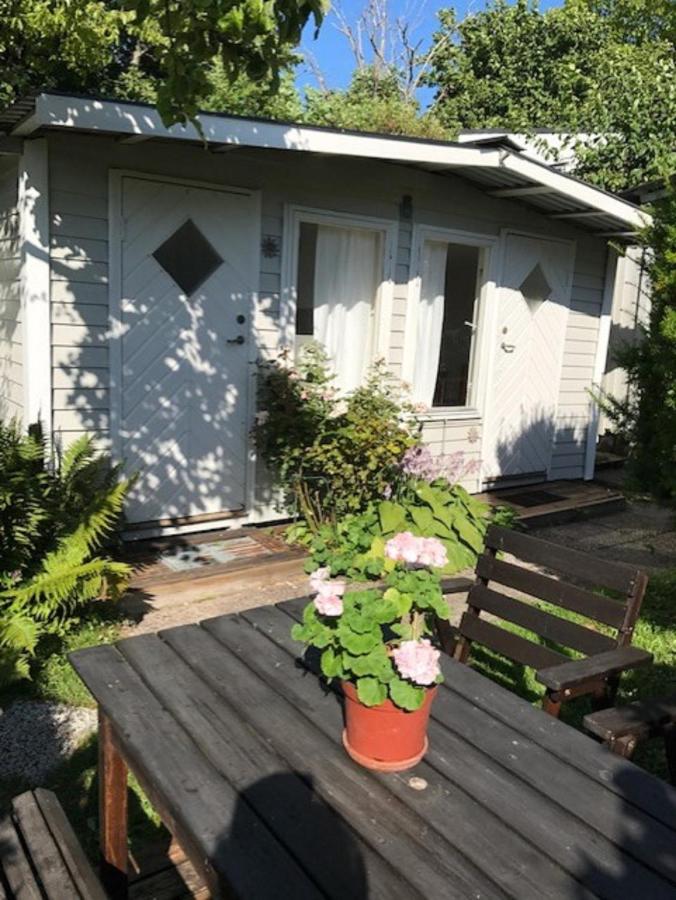 Strandnära Stuga Anna - Bed and Breakfast
